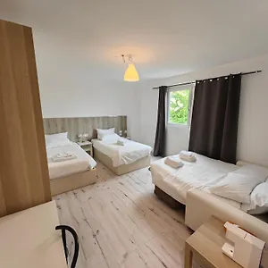  Apartment Milanforester Italy