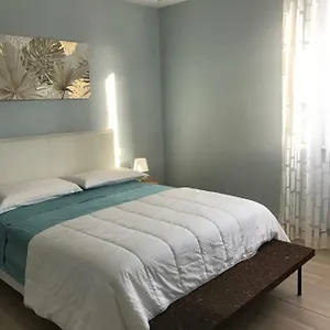  Apartment Family House